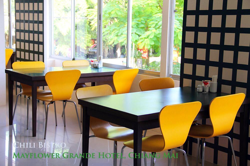 Mayflower Grande Hotel Chiang Mai Exterior photo