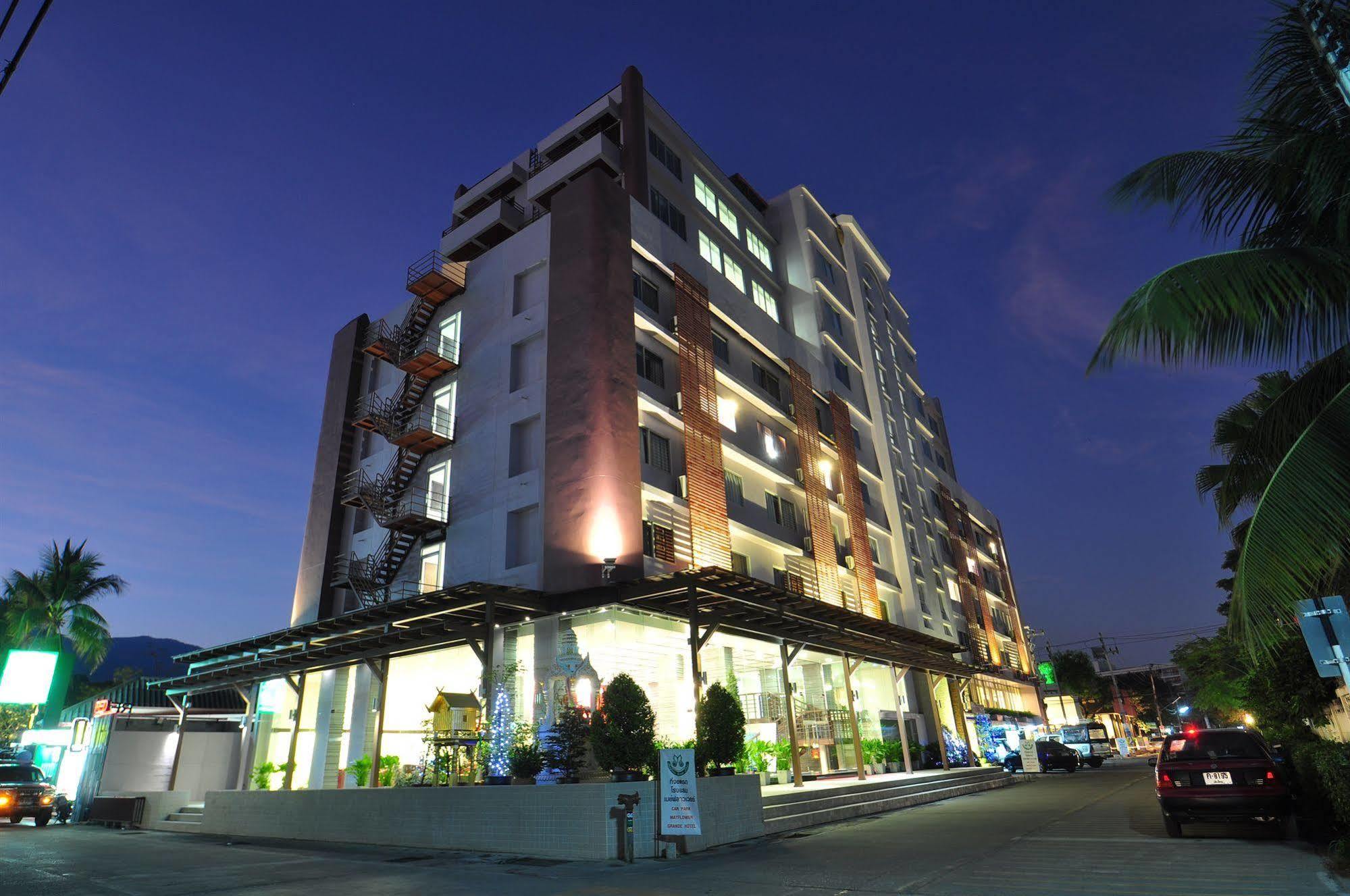 Mayflower Grande Hotel Chiang Mai Exterior photo